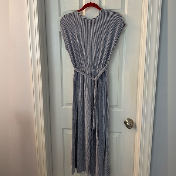 Caution To The Wind navy and white cropped jumpsuit Size M - Picture 4 of 12